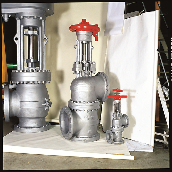 Lunkenheimer Figure F605 Angle Valve